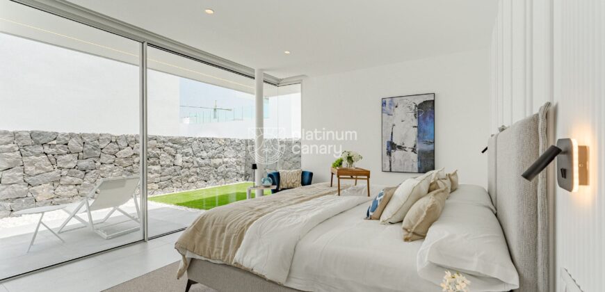 Kanárské ostrovy – Tenerife, Playa San Juan- Sybaris