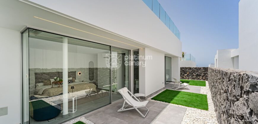 Kanárské ostrovy – Tenerife, Playa San Juan- Sybaris