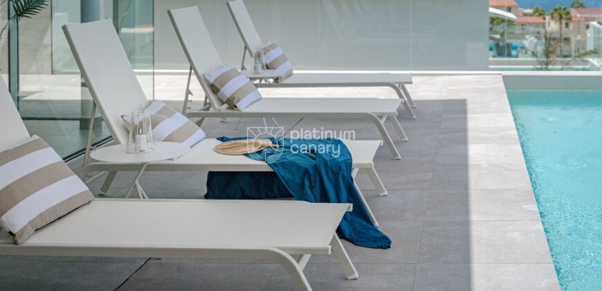 Kanárské ostrovy – Tenerife, Playa San Juan- Sybaris