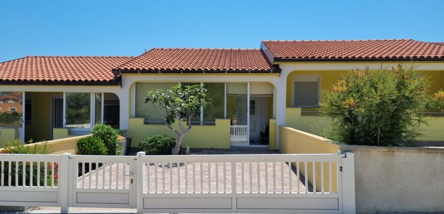 Chorvatsko, ostrov Vir – Apartmán ve stylu domku jen 90 m od moře